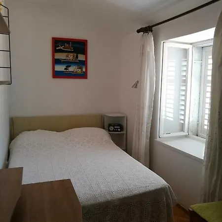 Margo Apartment Split